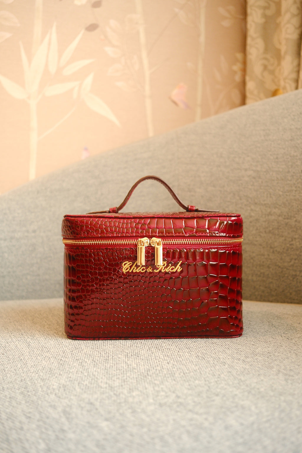 Rich Ritual Vanity Bag – Rouge